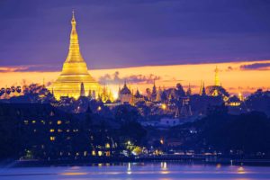 Myanmar,Birmania, atardecer Yangon. Indika viajes
